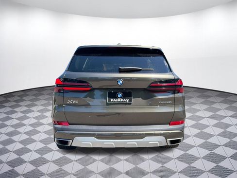 Used 2024 BMW X5 xDrive40i w/ Premium Package AWD/4WD image 9
