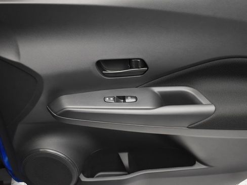 Certified 2025 Nissan Kicks Play S FWD image 22
