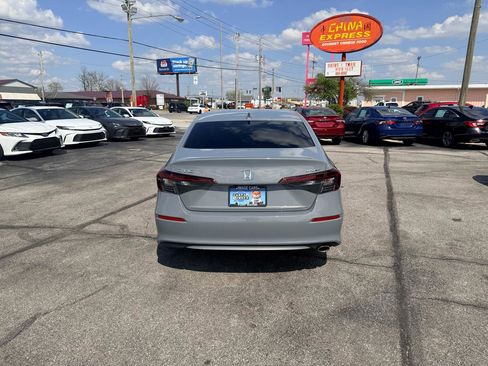 Used 2025 Honda Civic Sport image 9