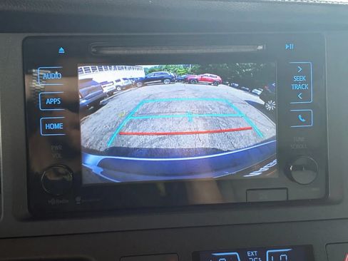 Used 2015 Toyota Sienna XLE Premium w/ Four Season Floor Mat Package FWD image 35