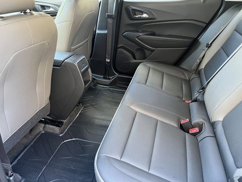 Used 2025 Chevrolet Trax ACTIV w/ Sunroof Package image 15