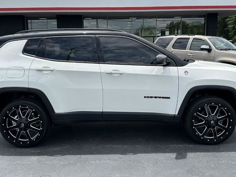 Used 2020 Jeep Compass Trailhawk AWD/4WD image 18