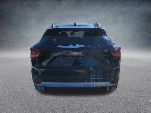 Certified 2025 Chevrolet Trax LT image 8
