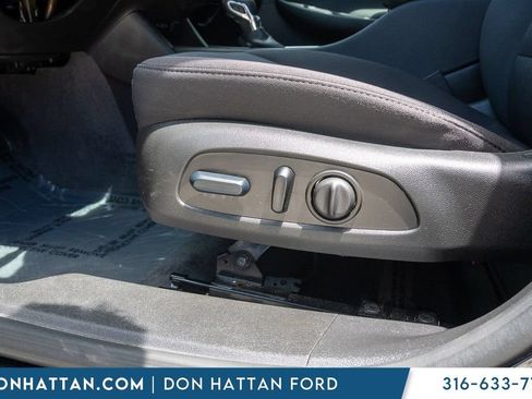Used 2023 Chevrolet Malibu LT w/ Driver Confidence Package FWD image 21