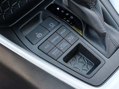 Certified 2025 Toyota RAV4 XLE image 14