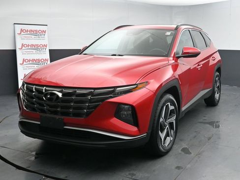 Used 2022 Hyundai Tucson SEL w/ Convenience + Premium Package image 4