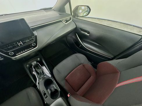 Used 2024 Toyota Corolla SE image 11