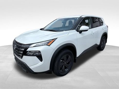 New 2026 Nissan Rogue SV w/ Cold Weather Package AWD/4WD image 4