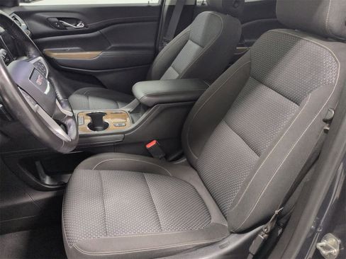 Used 2020 GMC Acadia SLE image 18