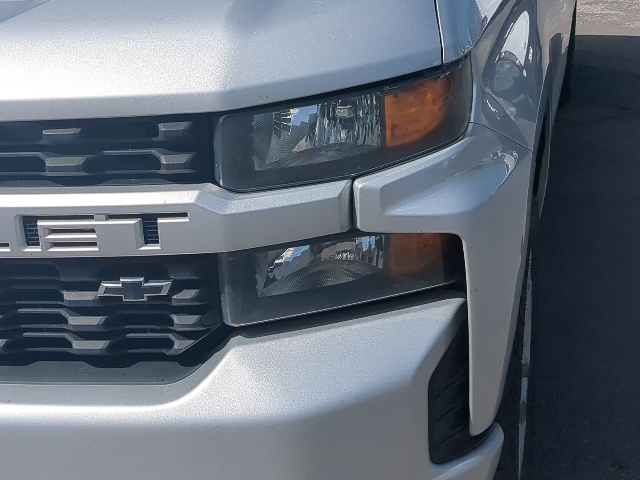 Used 2022 Chevrolet Silverado 1500 Custom w/ Safety Confidence Package AWD/4WD image 12