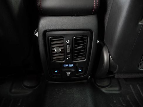 Used 2022 Dodge Durango R/T w/ Trailer Tow Group IV AWD/4WD image 17