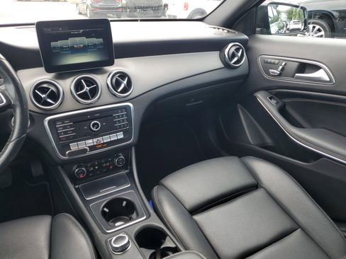 Used 2018 Mercedes-Benz GLA 250 image 34