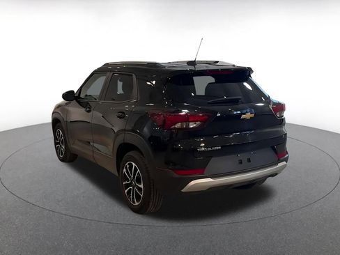 Used 2025 Chevrolet TrailBlazer LT image 11