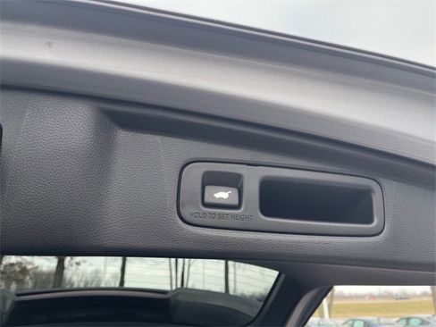 Certified 2024 Honda CR-V Sport Touring image 17
