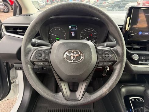 Used 2024 Toyota Corolla LE FWD image 9