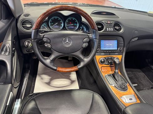 Used 2008 Mercedes-Benz SL 550 550 image 32