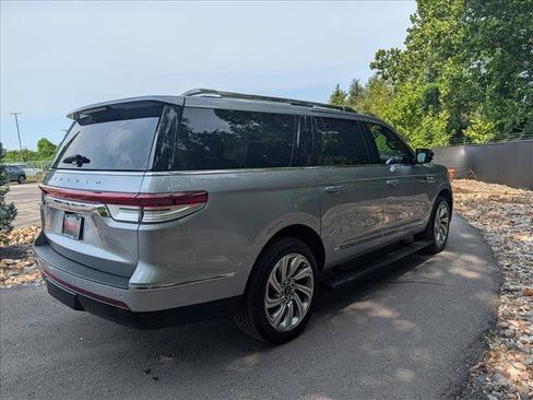 Used 2024 Lincoln Navigator L Reserve AWD/4WD image 5
