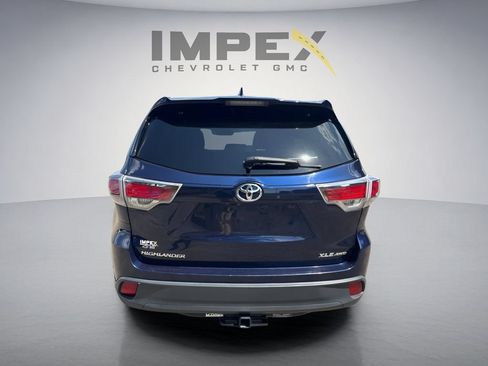 Used 2016 Toyota Highlander XLE AWD/4WD image 4