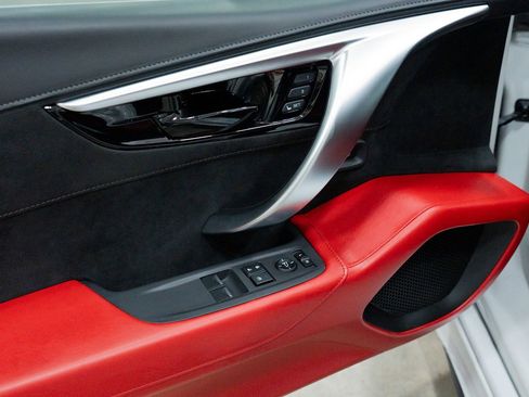 Used 2017 Acura NSX image 17