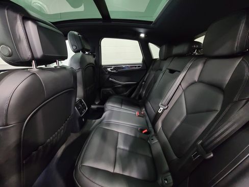New 2026 Porsche Macan image 27