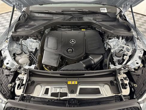 Used 2024 Mercedes-Benz GLC 300 4MATIC w/ AMG Line image 30