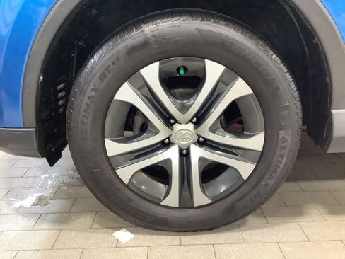 Used 2018 Toyota RAV4 LE w/ All Weather Liner Package image 24