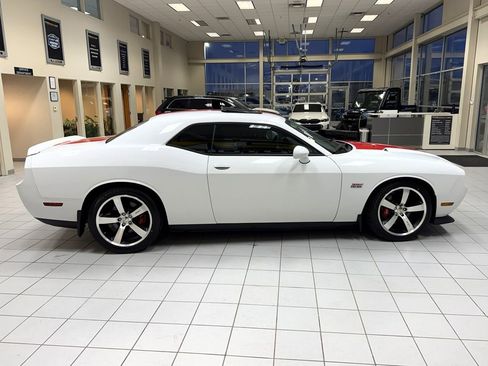 Used 2013 Dodge Challenger SRT8 w/ Harman Kardon Audio Group image 8