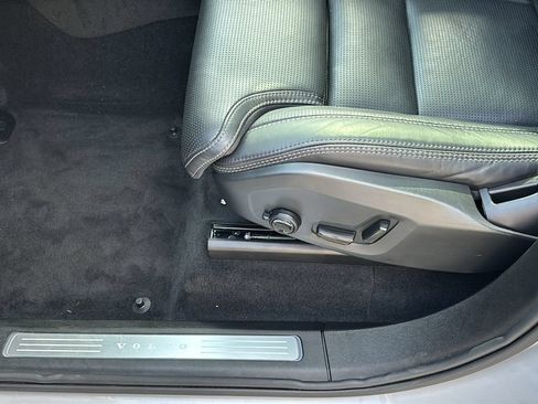 Certified 2024 Volvo XC90 B6 Ultimate AWD/4WD image 25
