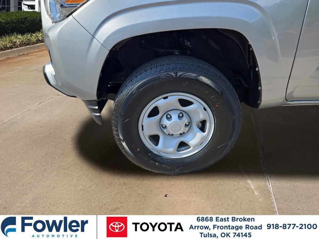 Certified 2023 Toyota Tacoma SR AWD/4WD image 25