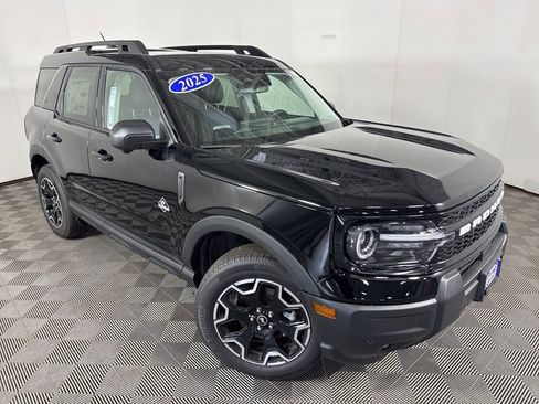 New 2025 Ford Bronco Sport Outer Banks w/ Outer Banks Tech Package+ AWD/4WD image 2