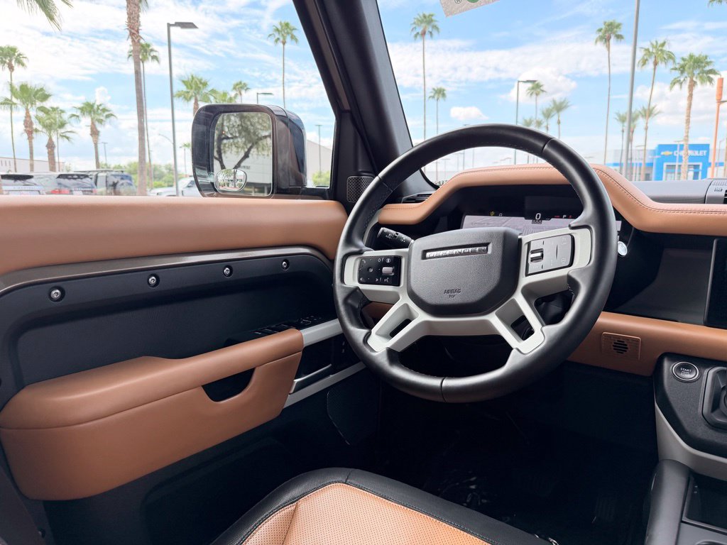 Used 2024 Land Rover Defender 110 X-Dynamic SE AWD/4WD image 11