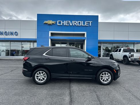 Certified 2024 Chevrolet Equinox LT AWD/4WD image 1