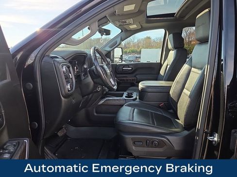 Used 2023 GMC Sierra 3500 Denali w/ Denali Black Diamond Edition image 17