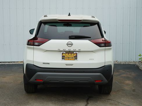 Used 2023 Nissan Rogue S AWD/4WD image 5