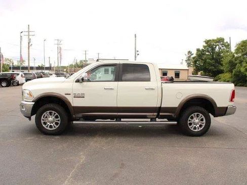 Used 2017 RAM 3500 Laramie w/ Snow Chief Group AWD/4WD image 6