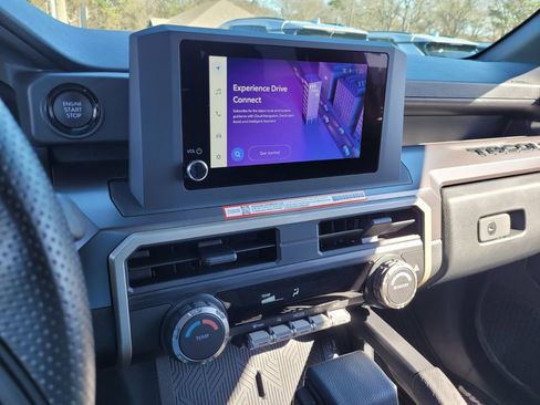 Certified 2025 Toyota Tacoma SR5 image 20