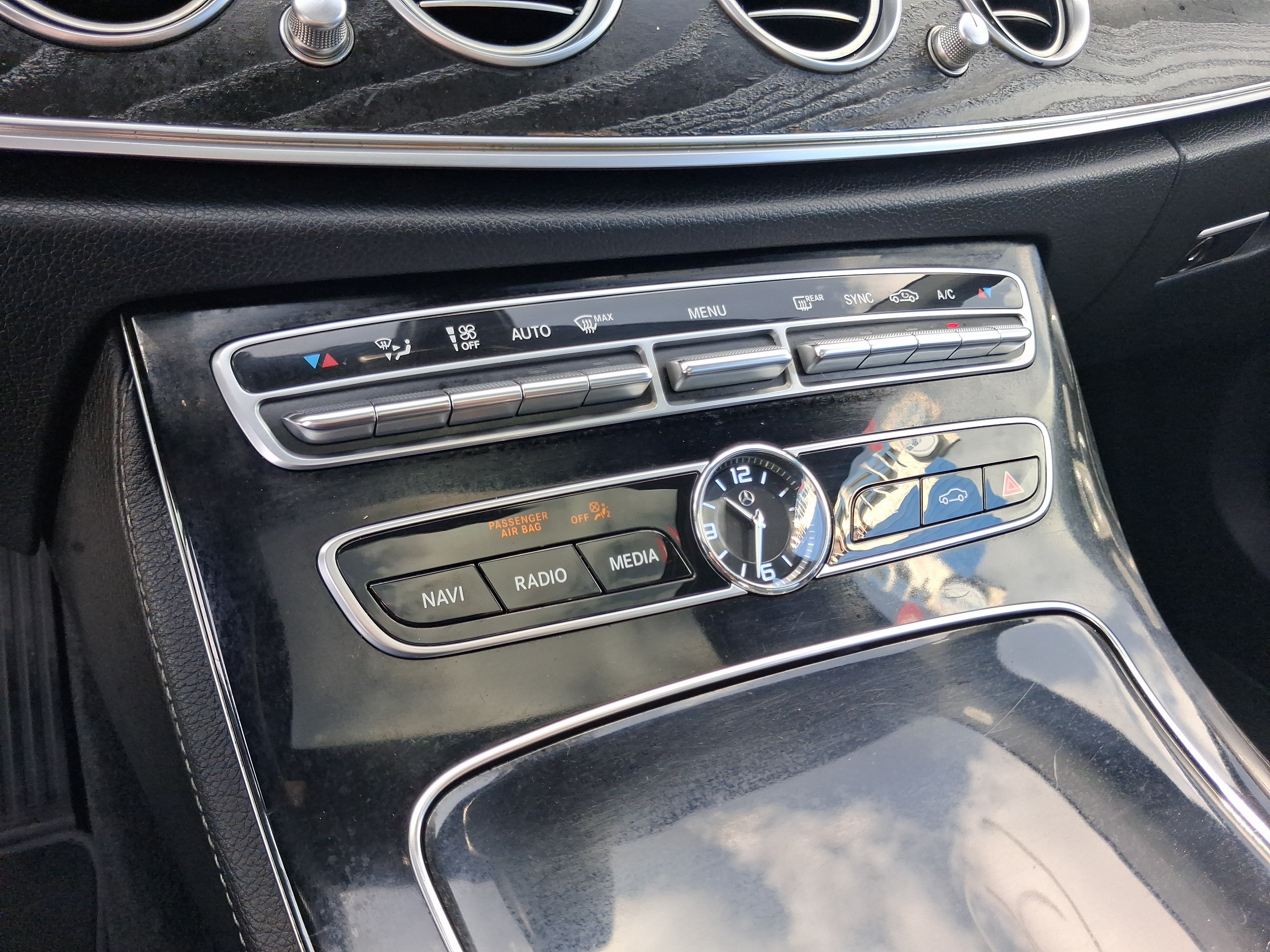Used 2017 Mercedes-Benz E 300 image 19