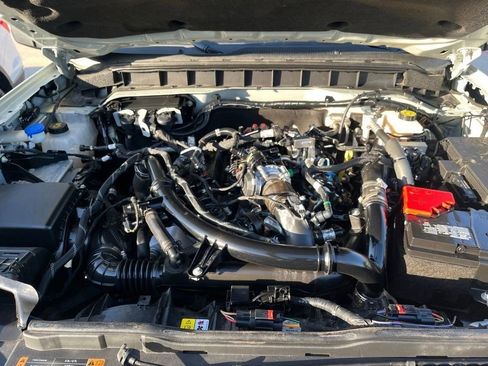 Used 2023 Ford Bronco Badlands image 44