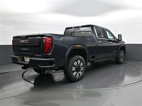 New 2026 GMC Sierra 3500 Denali w/ Denali Reserve Package image 5