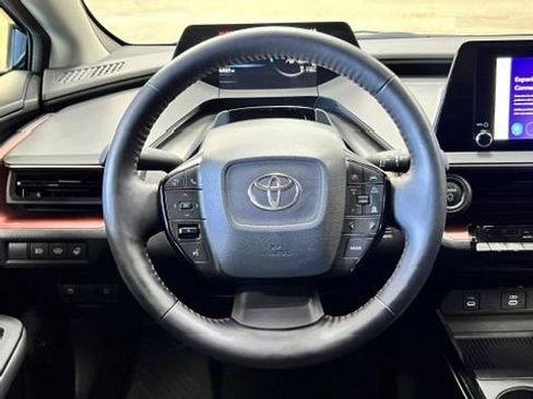 Used 2025 Toyota Prius Plug-In Hybrid FWD image 25