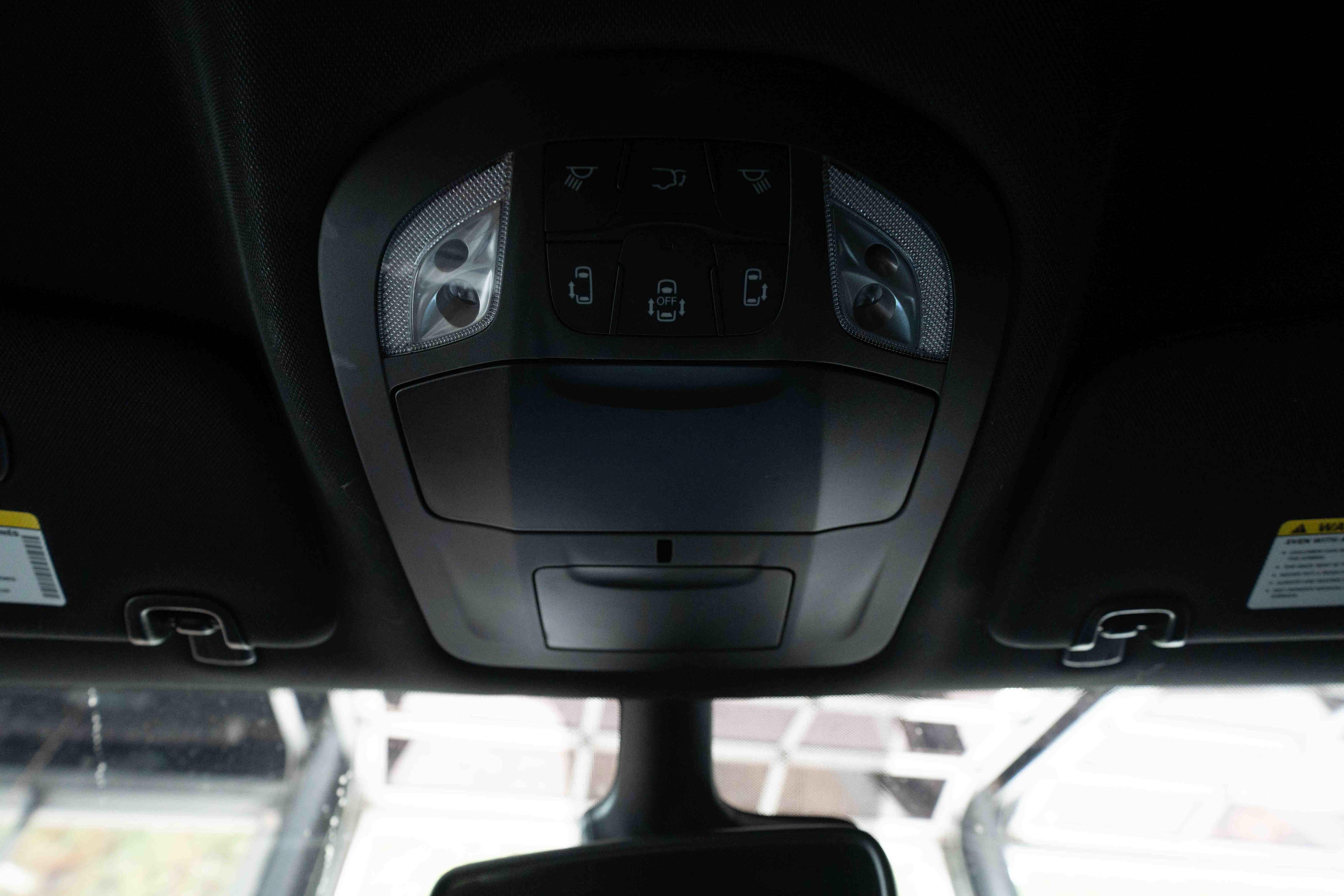 Used 2026 Chrysler Pacifica Select FWD image 18
