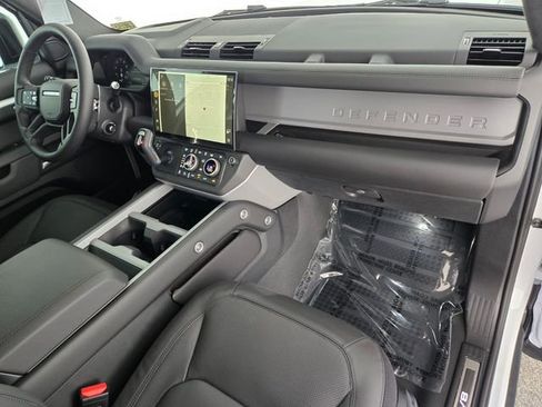 New 2026 Land Rover Defender 130 V8 AWD/4WD image 19