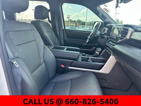 Used 2025 Toyota Tundra SR5 w/ SR5 Premium Package AWD/4WD image 5