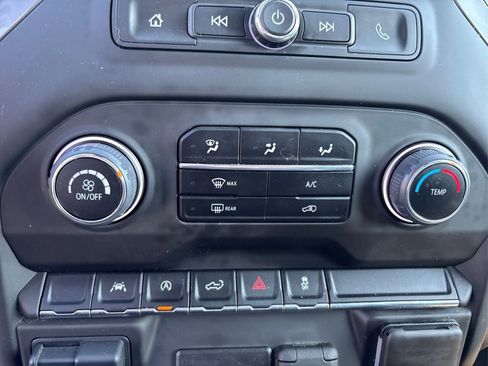 Used 2023 Chevrolet Silverado 1500 Custom image 29