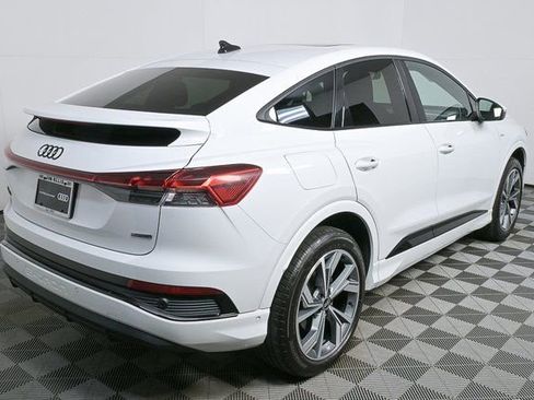 Certified 2023 Audi Q4 e-tron Prestige w/ Black Optic Package image 3