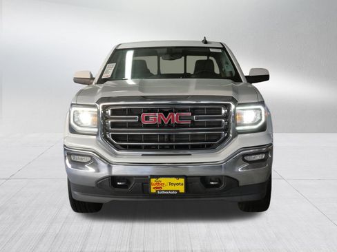 Used 2018 GMC Sierra 1500 SLE image 2