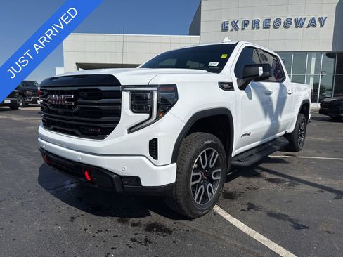 Used 2025 GMC Sierra 1500 AT4 w/ AT4 Premium Package AWD/4WD image 1