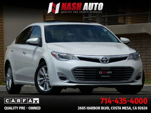 Used 2014 Toyota Avalon XLE Premium FWD image 2
