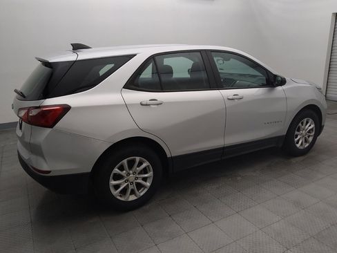 Used 2020 Chevrolet Equinox LS FWD image 10
