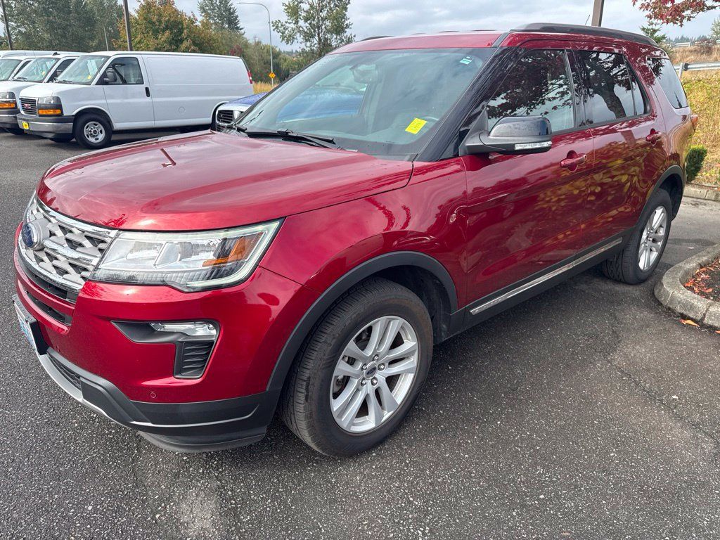 Used 2018 Ford Explorer XLT w/ Equipment Group 202A AWD/4WD image 1